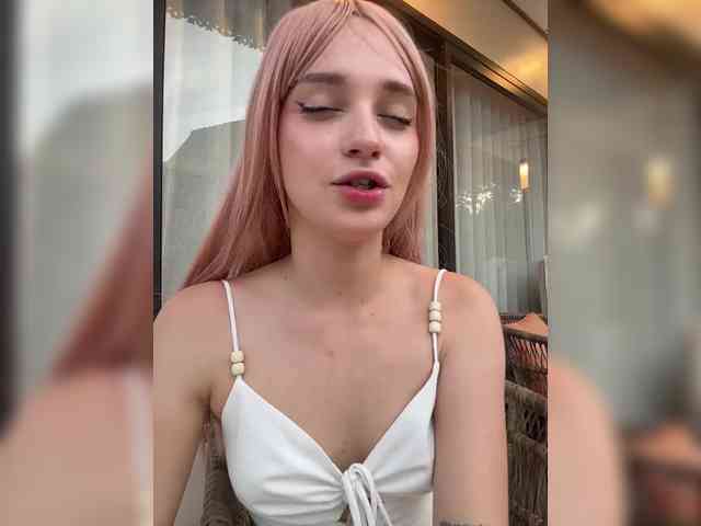 AstridMoss Sex Cam Show