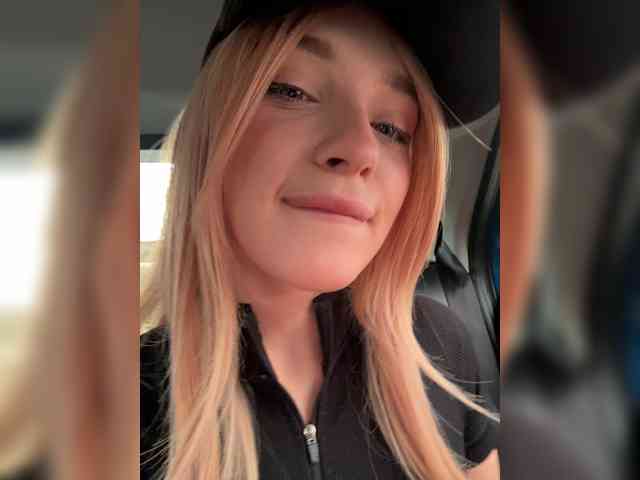 AstridMoss Sex Cam Show