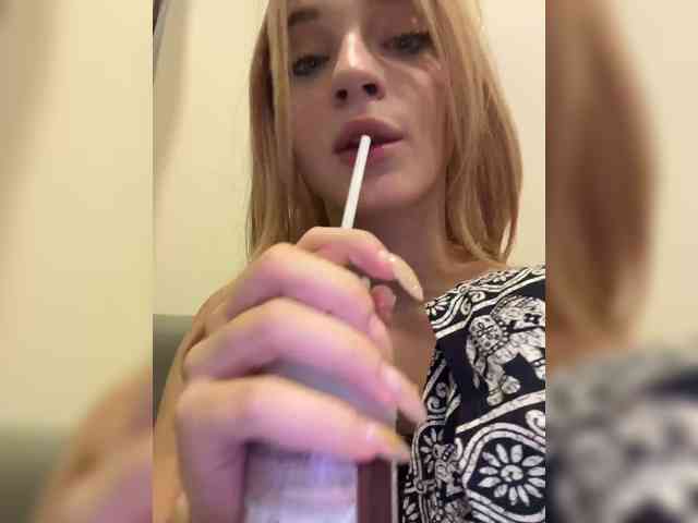 AstridMoss Sex Cam Show