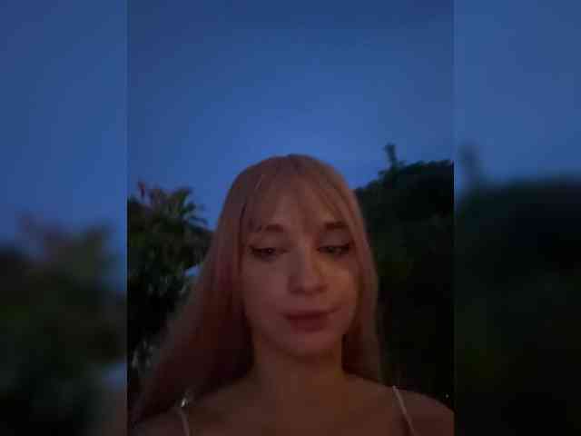 AstridMoss Sex Cam Show