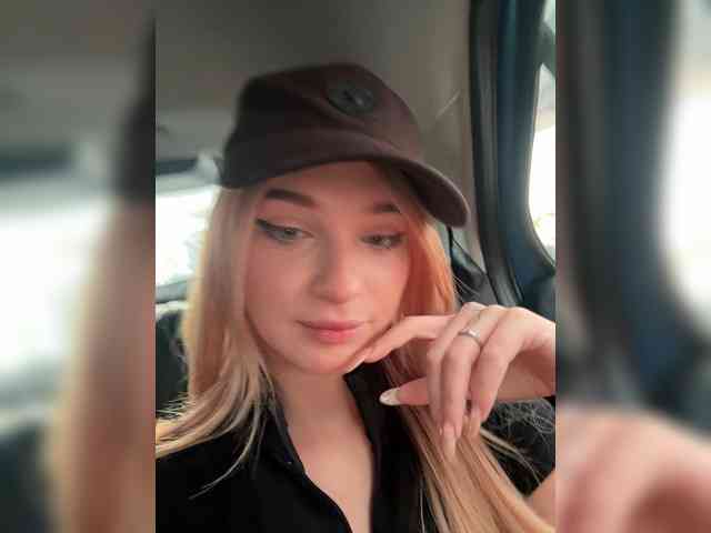 AstridMoss Sex Cam Show