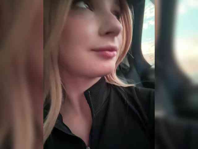 AstridMoss Sex Cam Show