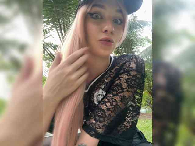 AstridMoss AstridMoss