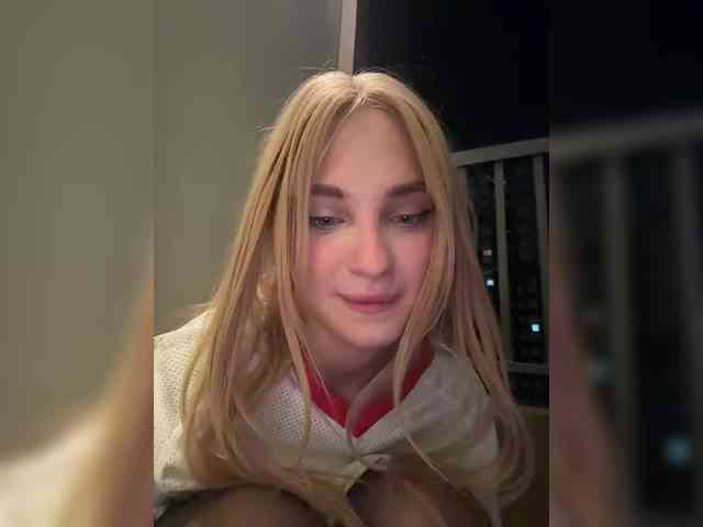 AstridMoss webcam