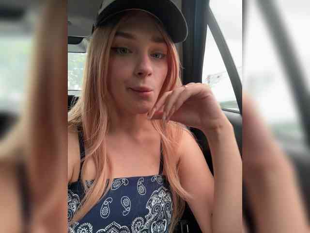 AstridMoss Sex Cam Show