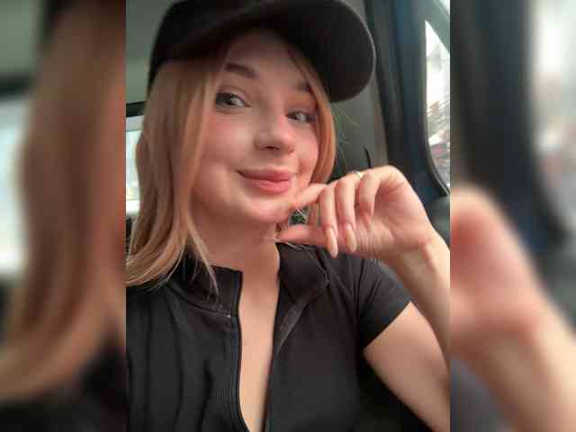 AstridMoss Sex Cam Show
