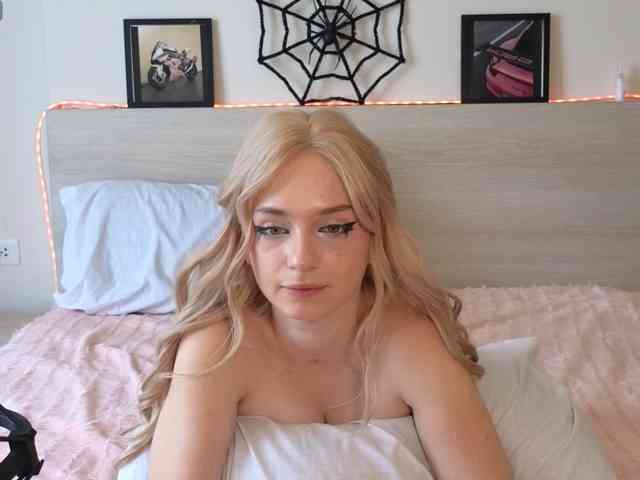 AstridMoss AstridMoss