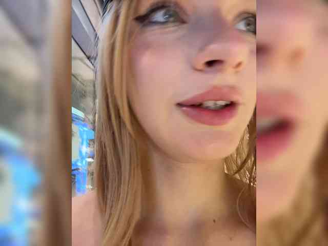 AstridMoss Sex Cam Show