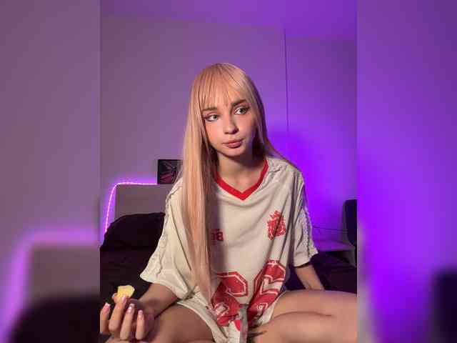 AstridMoss webcam