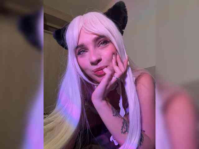 AstridMoss Sex Cam Show