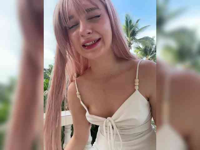AstridMoss Sex Cam Show