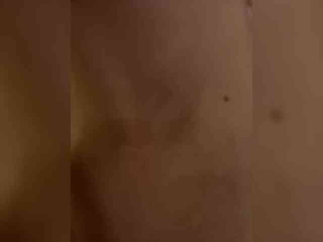 AstridMoss webcam