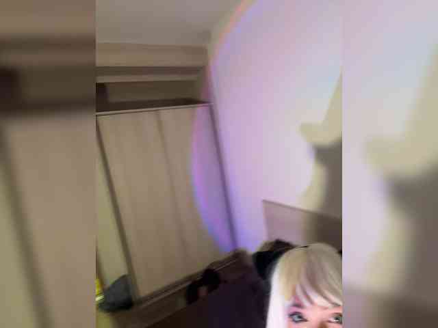 AstridMoss Sex Cam Show