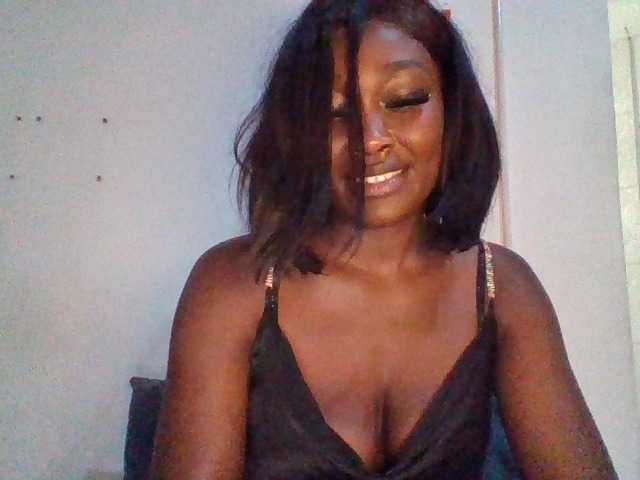 LunaScar555 live cam on BongaCams