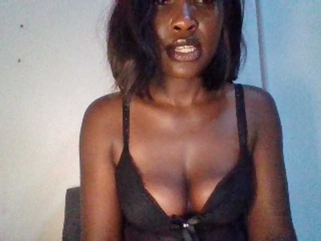 LunaScar555 live cam on BongaCams