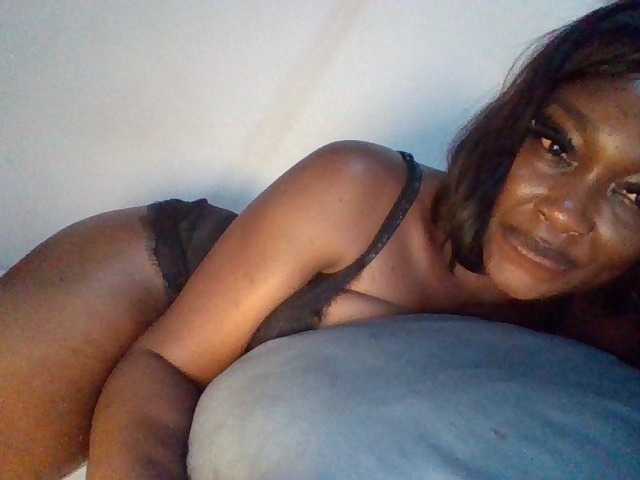 LunaScar555 live cam on BongaCams