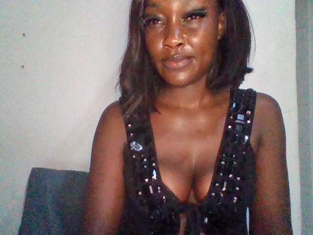 LunaScar555 live cam on BongaCams