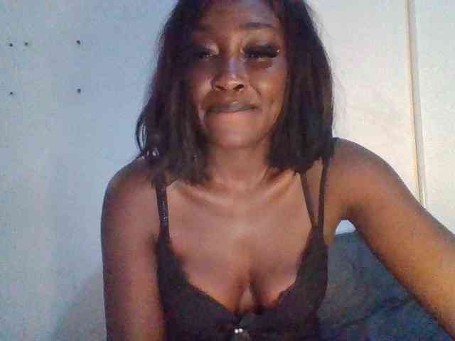 LunaScar555 webcam