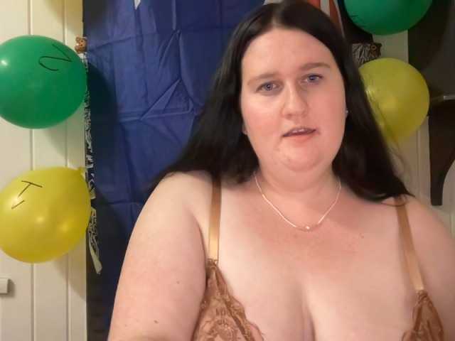 peachesandcream live cam on BongaCams