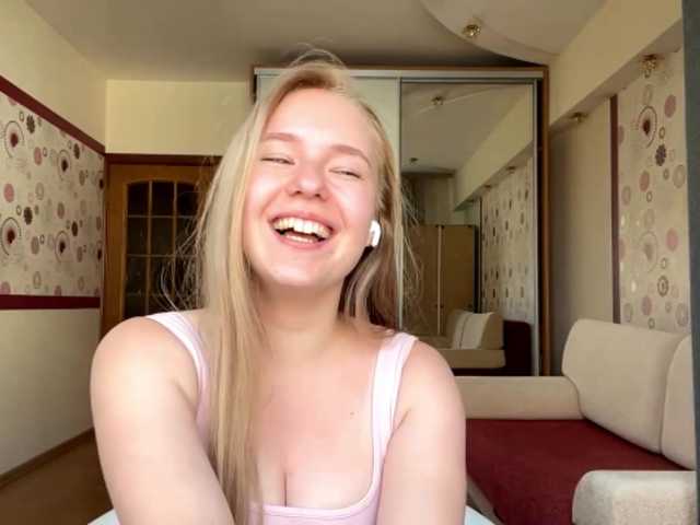 OdiliaVolking live cam on BongaCams