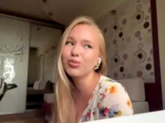 OdiliaVolking live cam on BongaCams