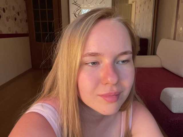 OdiliaVolking live cam on BongaCams