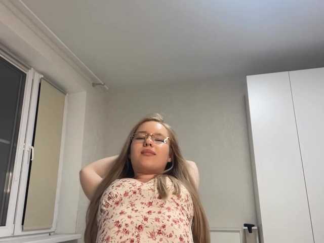 OdiliaVolking live cam on BongaCams