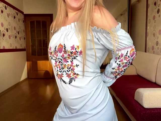 OdiliaVolking live cam on BongaCams