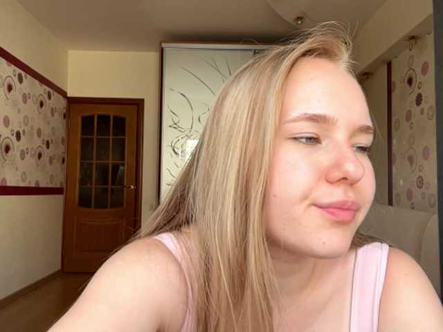 OdiliaVolking live cam on BongaCams
