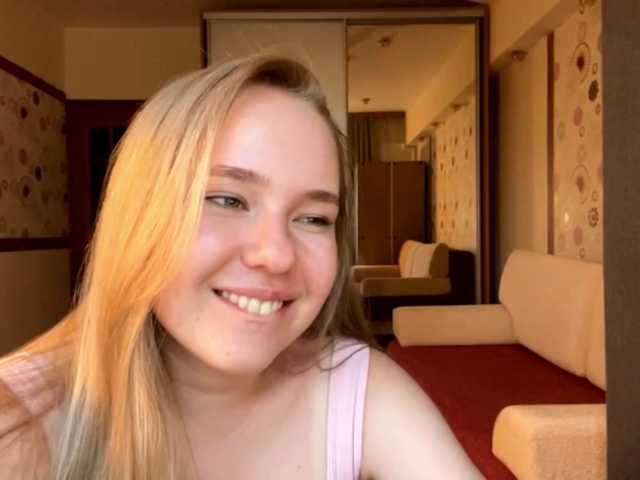 OdiliaVolking live cam on BongaCams