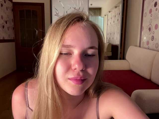 OdiliaVolking live cam on BongaCams