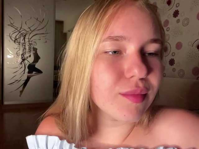 OdiliaVolking live cam on BongaCams