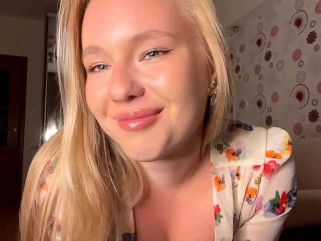 OdiliaVolking live cam on BongaCams