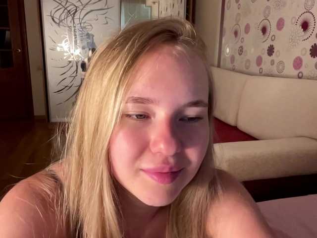 OdiliaVolking live cam on BongaCams