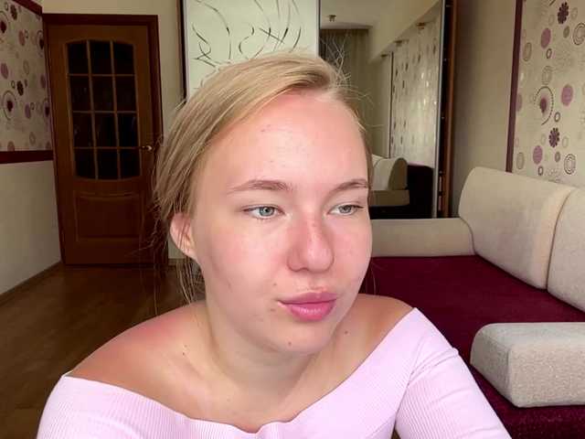 OdiliaVolking live cam on BongaCams
