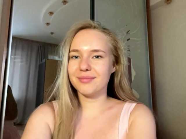 OdiliaVolking live cam on BongaCams