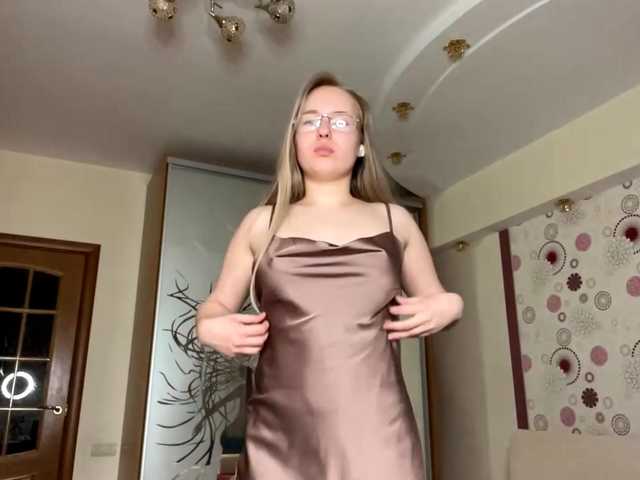 OdiliaVolking live cam on BongaCams