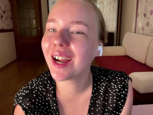 OdiliaVolking live cam on BongaCams