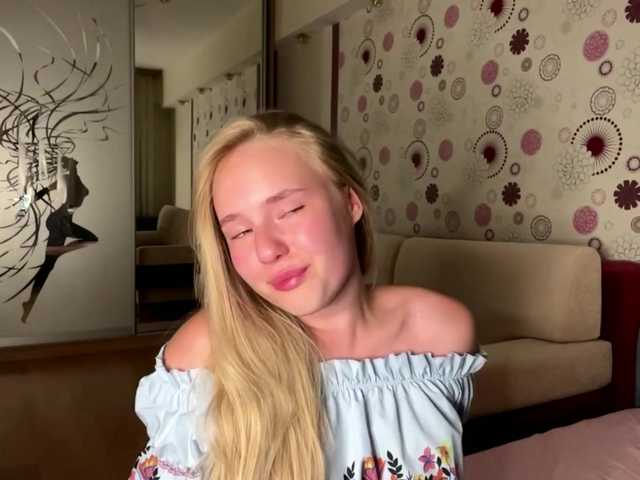 OdiliaVolking live cam on BongaCams