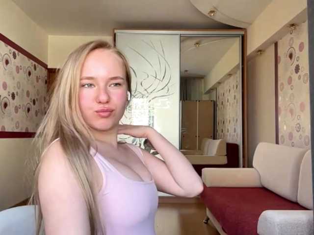OdiliaVolking live cam on BongaCams