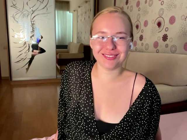 OdiliaVolking live cam on BongaCams