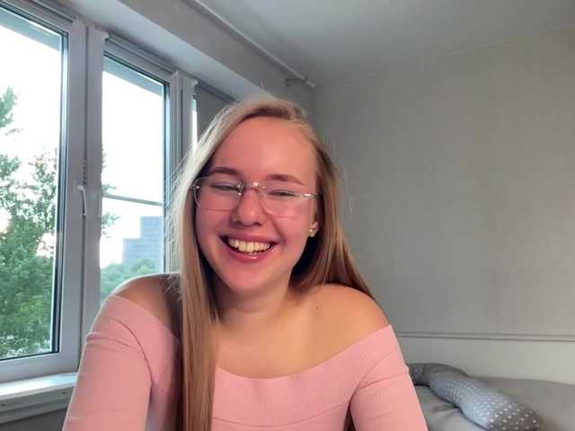OdiliaVolking live cam on BongaCams