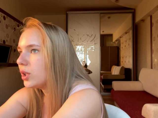 OdiliaVolking live cam on BongaCams