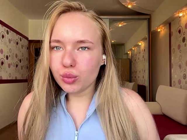 OdiliaVolking live cam on BongaCams