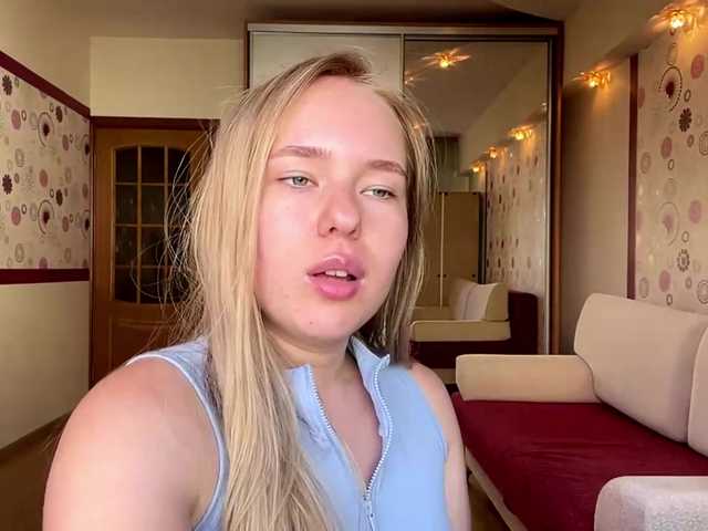 OdiliaVolking live cam on BongaCams
