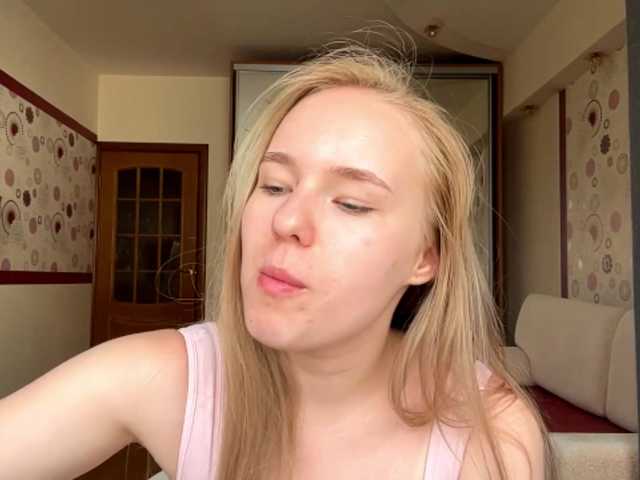 OdiliaVolking live cam on BongaCams