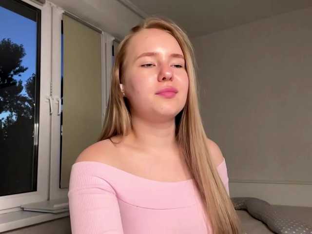 OdiliaVolking live cam on BongaCams