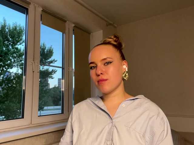 OdiliaVolking live cam on BongaCams