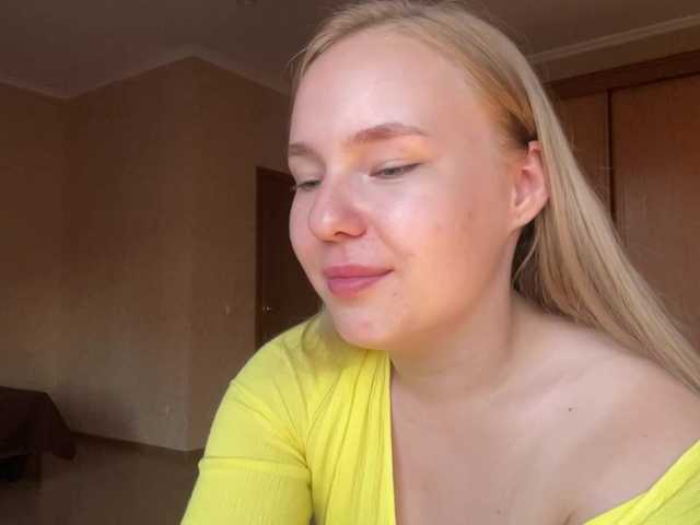 OdiliaVolking live cam on BongaCams