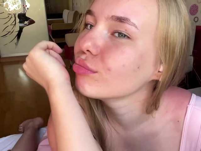 OdiliaVolking live cam on BongaCams